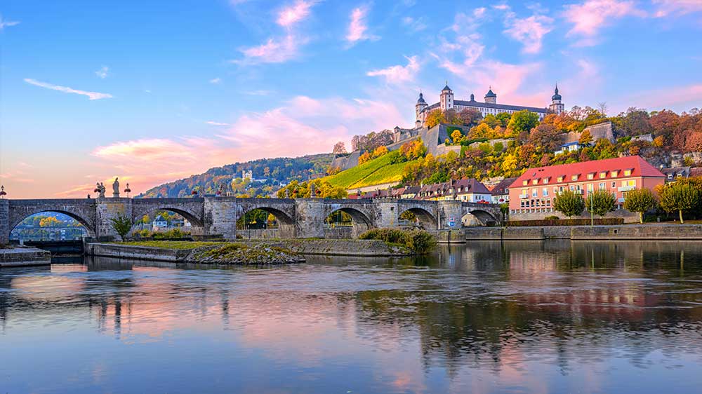 Reise in den Spessar per Busreise erleben